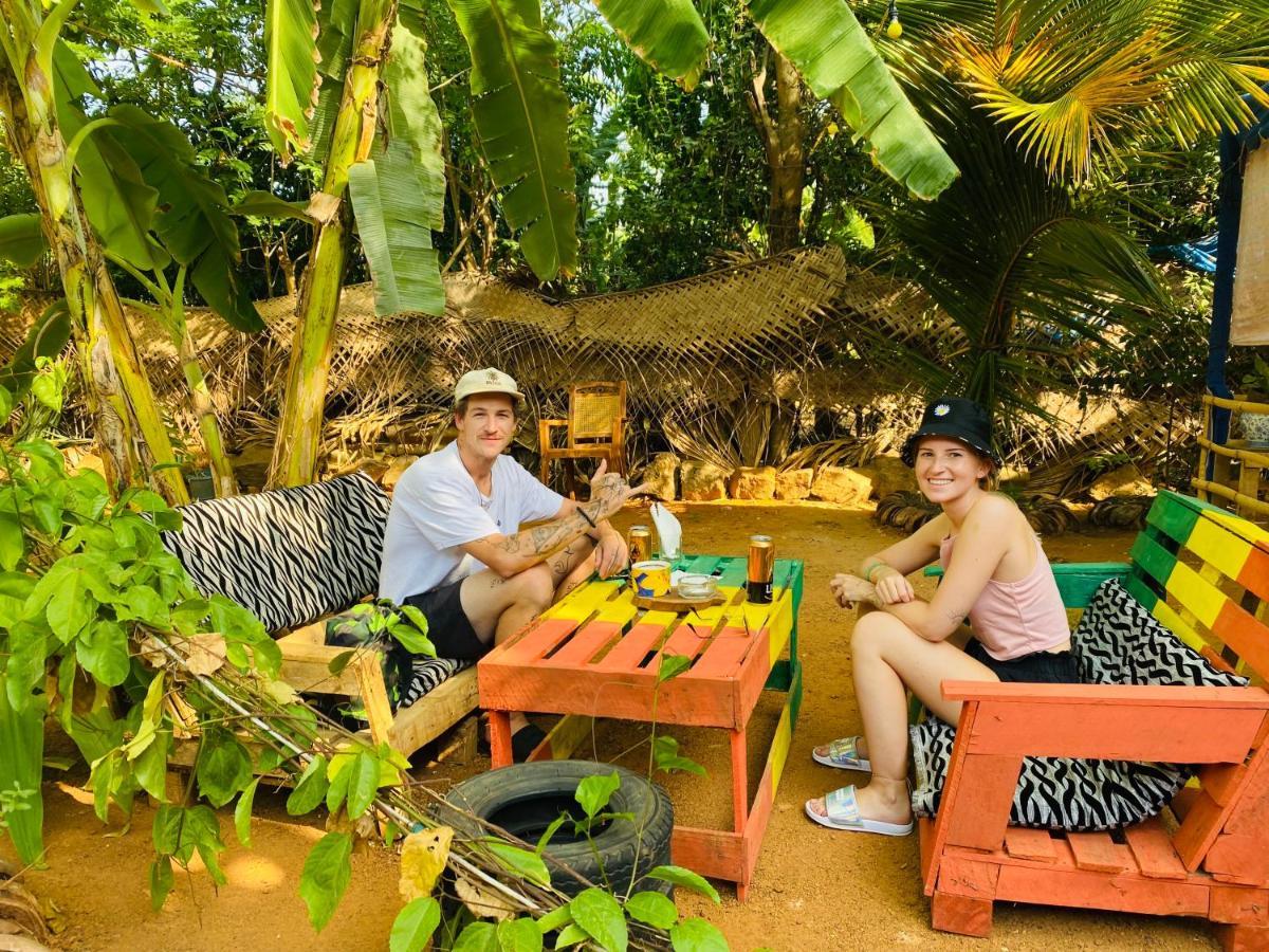 Reggae Paradise Hostel Сигирия Екстериор снимка