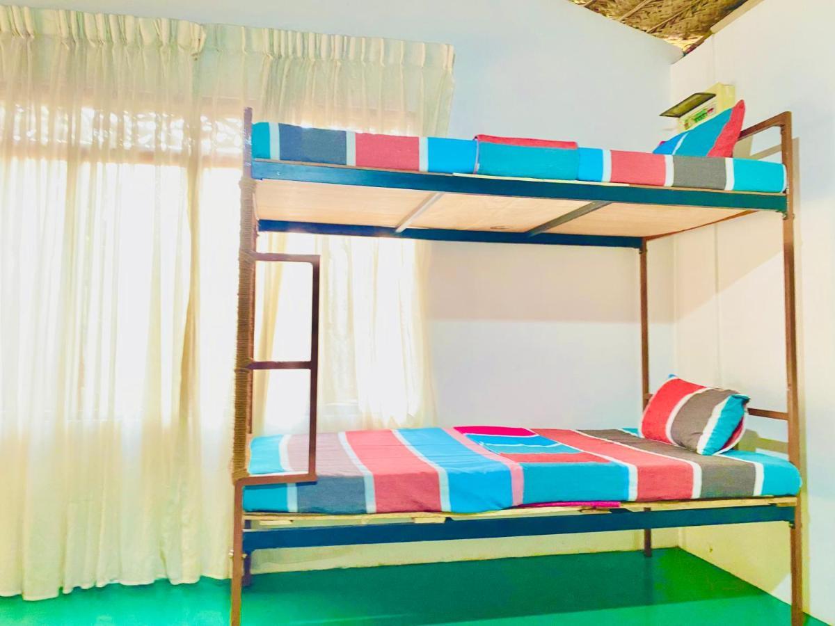 Reggae Paradise Hostel Сигирия Екстериор снимка